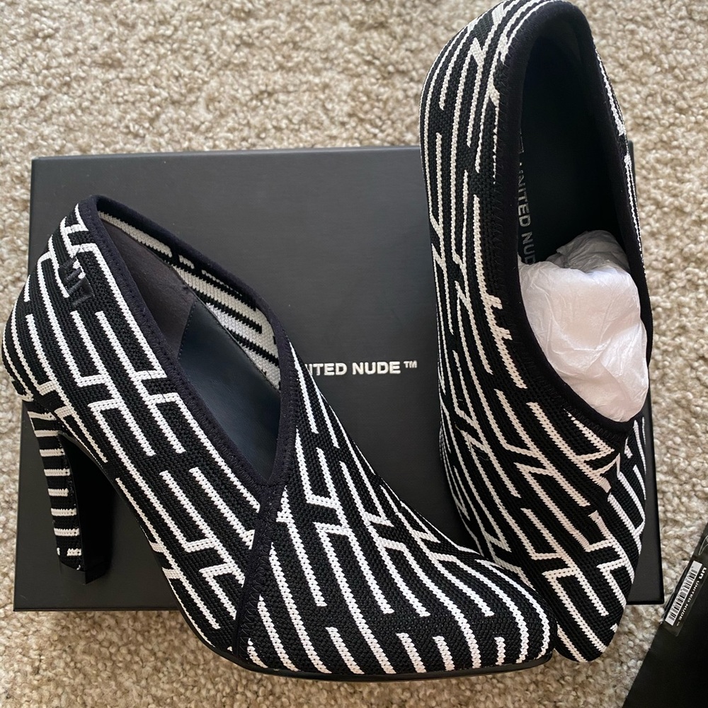 United nude